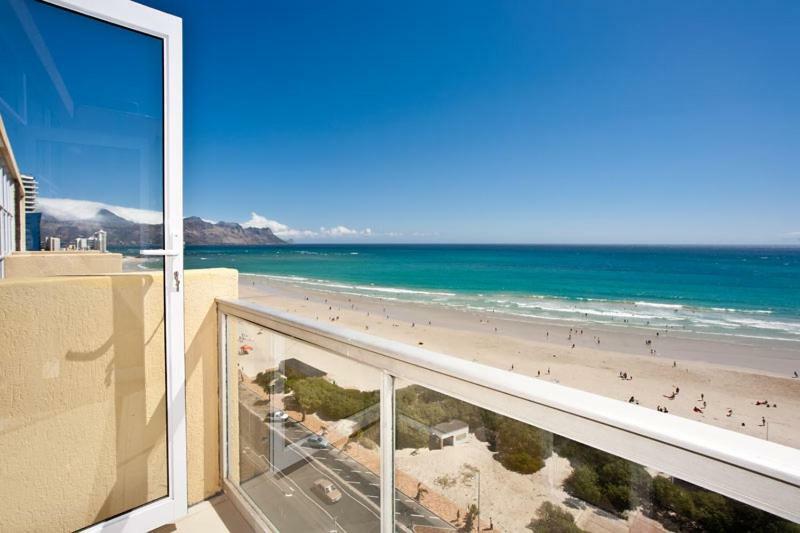 Beachfront Apartment Strand Western Cape 케이프타운 외부 사진